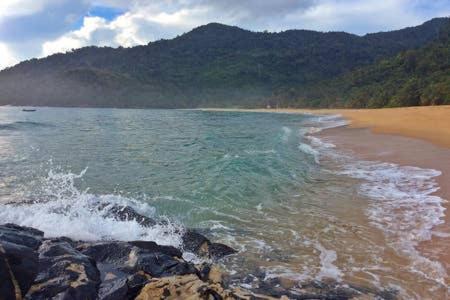 Beachfront Hut Upstairs Astra - Beach Shack Chalet Kampong Juara ภายนอก รูปภาพ