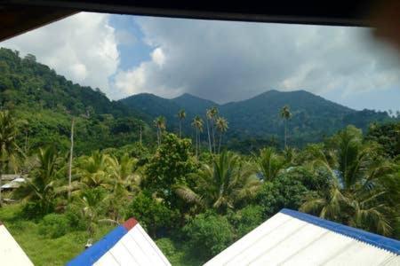 Beachfront Hut Upstairs Astra - Beach Shack Chalet Kampong Juara ภายนอก รูปภาพ