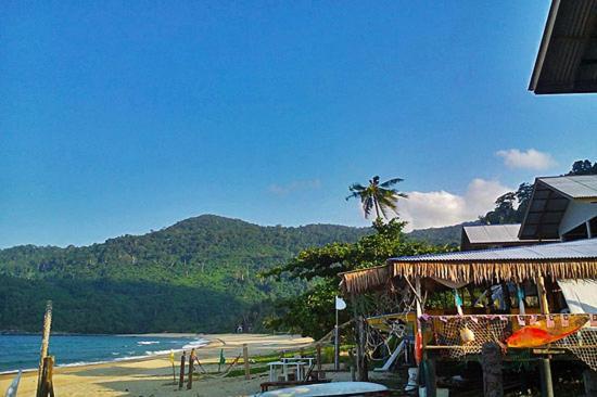 Beachfront Hut Upstairs Astra - Beach Shack Chalet Kampong Juara ภายนอก รูปภาพ